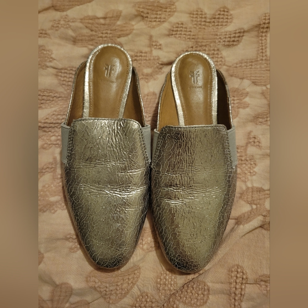 Beautiful Gold Frye mules